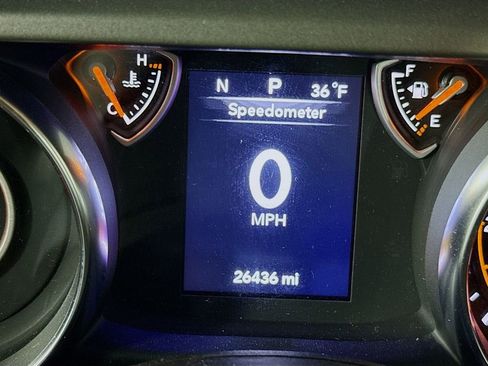 Used 2022 Jeep Gladiator Sport image 12