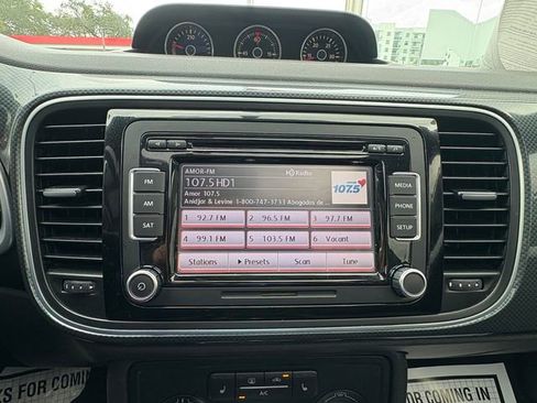 Used 2013 Volkswagen Beetle Turbo image 22