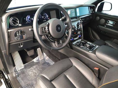 Used 2025 Rolls-Royce Cullinan Black Badge AWD/4WD image 15