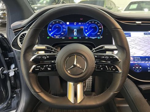 Used 2022 Mercedes-Benz EQS 580 4MATIC Sedan image 12