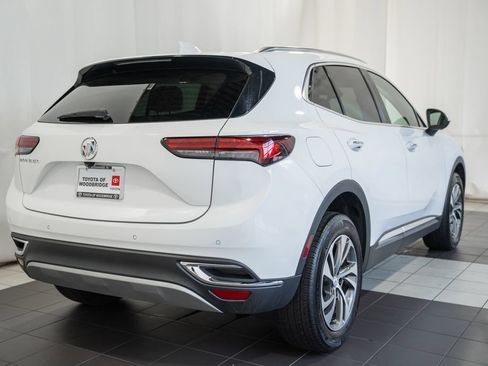 Used 2022 Buick Envision Essence w/ Technology Package I FWD image 4