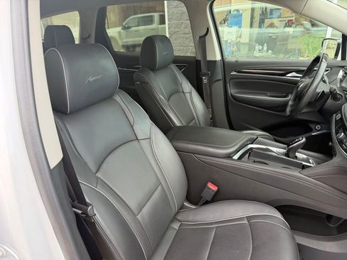 Used 2021 Buick Enclave Avenir w/ Avenir Technology Package image 6