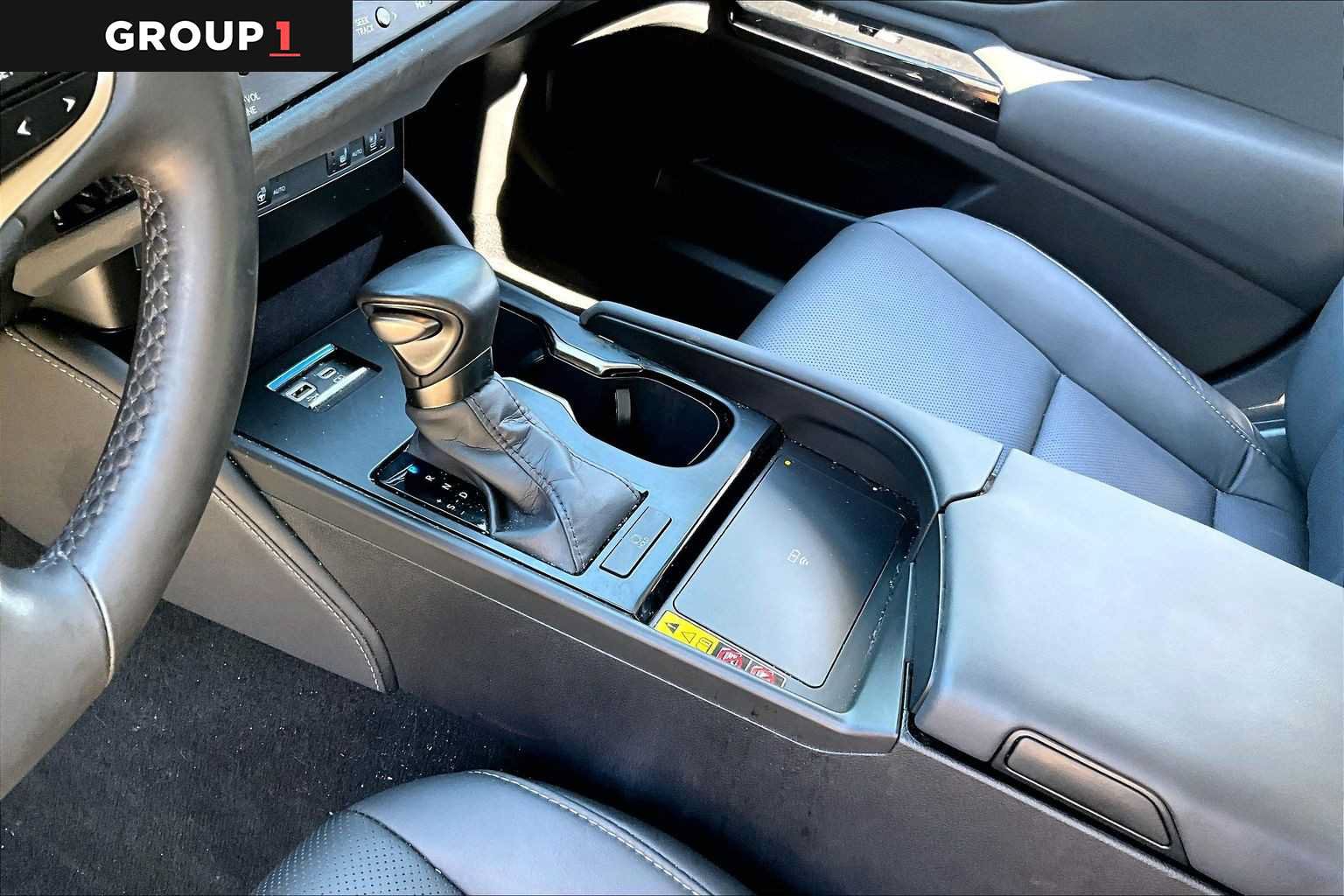 Used 2025 Lexus ES 350 w/ Premium Package FWD image 14