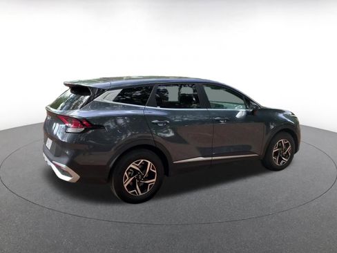 Used 2025 Kia Sportage LX FWD image 15