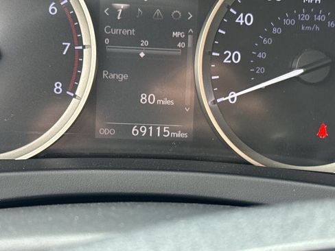 Used 2016 Lexus IS 200t RWD image 23