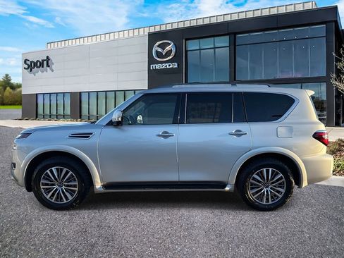 Used 2023 Nissan Armada SL w/ Captain's Chairs Package image 7