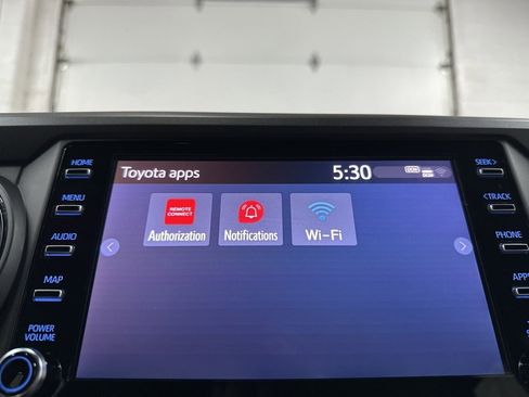 Used 2023 Toyota Tacoma TRD Sport w/ Technology Package image 31