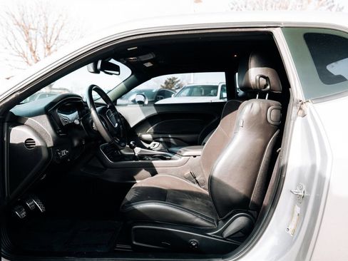 Used 2019 Dodge Challenger R/T w/ Plus Package image 20