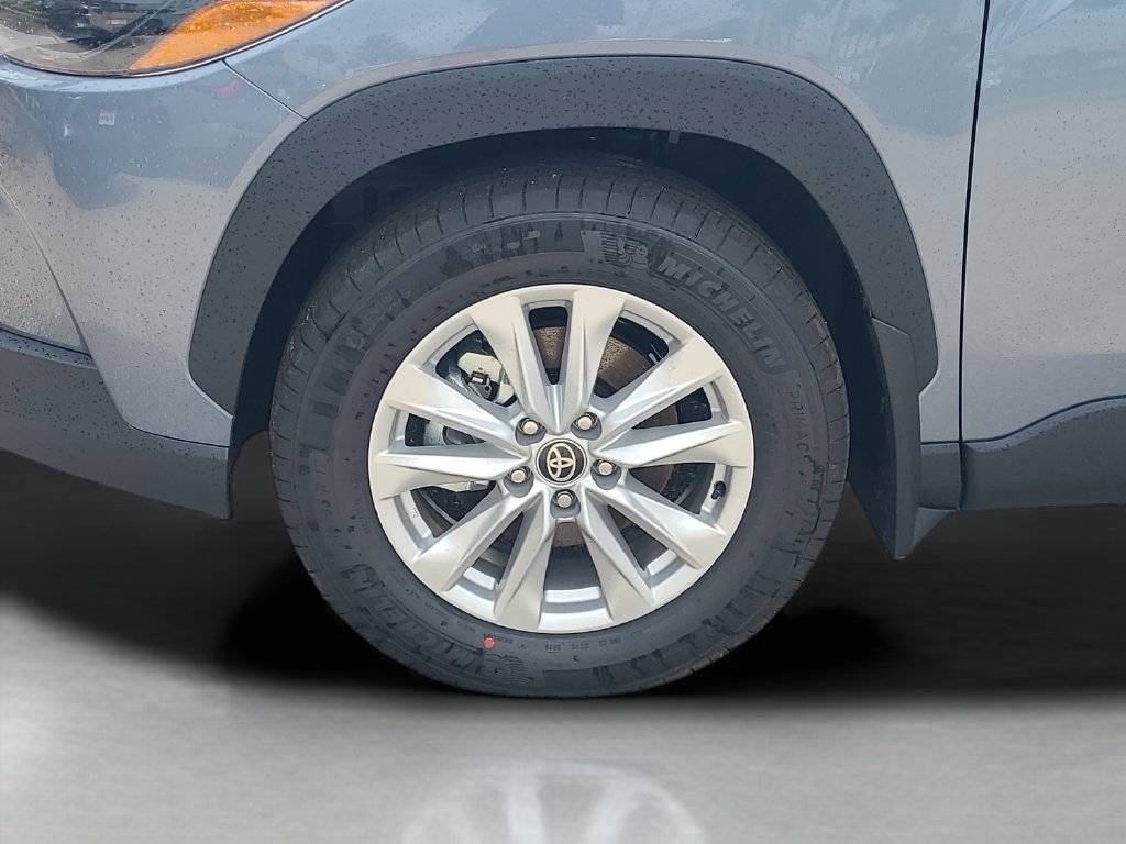 New 2026 Toyota Corolla Cross LE FWD image 25