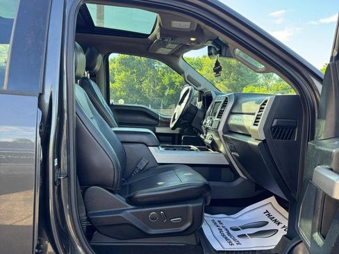 Used 2018 Ford F250 Lariat w/ Lariat Ultimate Package AWD/4WD image 18