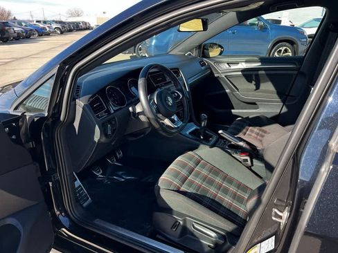 Used 2021 Volkswagen GTI S image 2