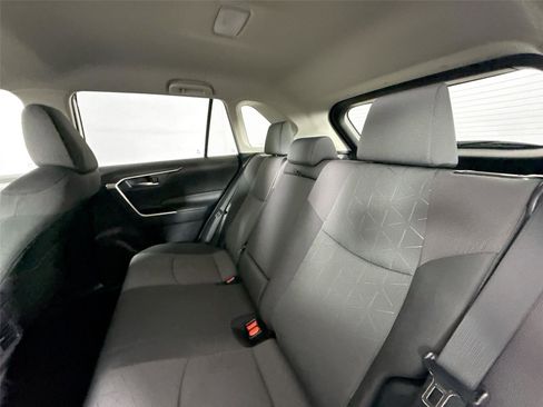 Certified 2023 Toyota RAV4 XLE image 28