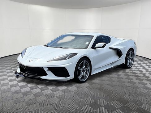 Used 2023 Chevrolet Corvette Stingray Premium Cpe w/ Z51 Performance Package RWD image 3