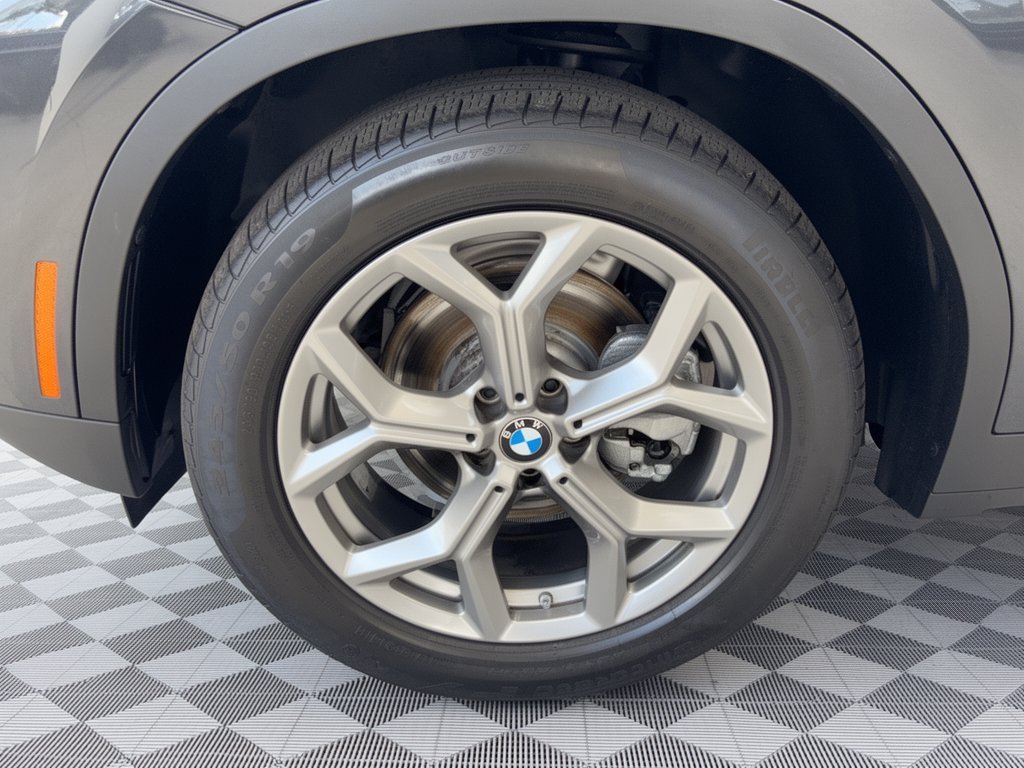 Used 2024 BMW X3 sDrive30i w/ Premium Package RWD image 13