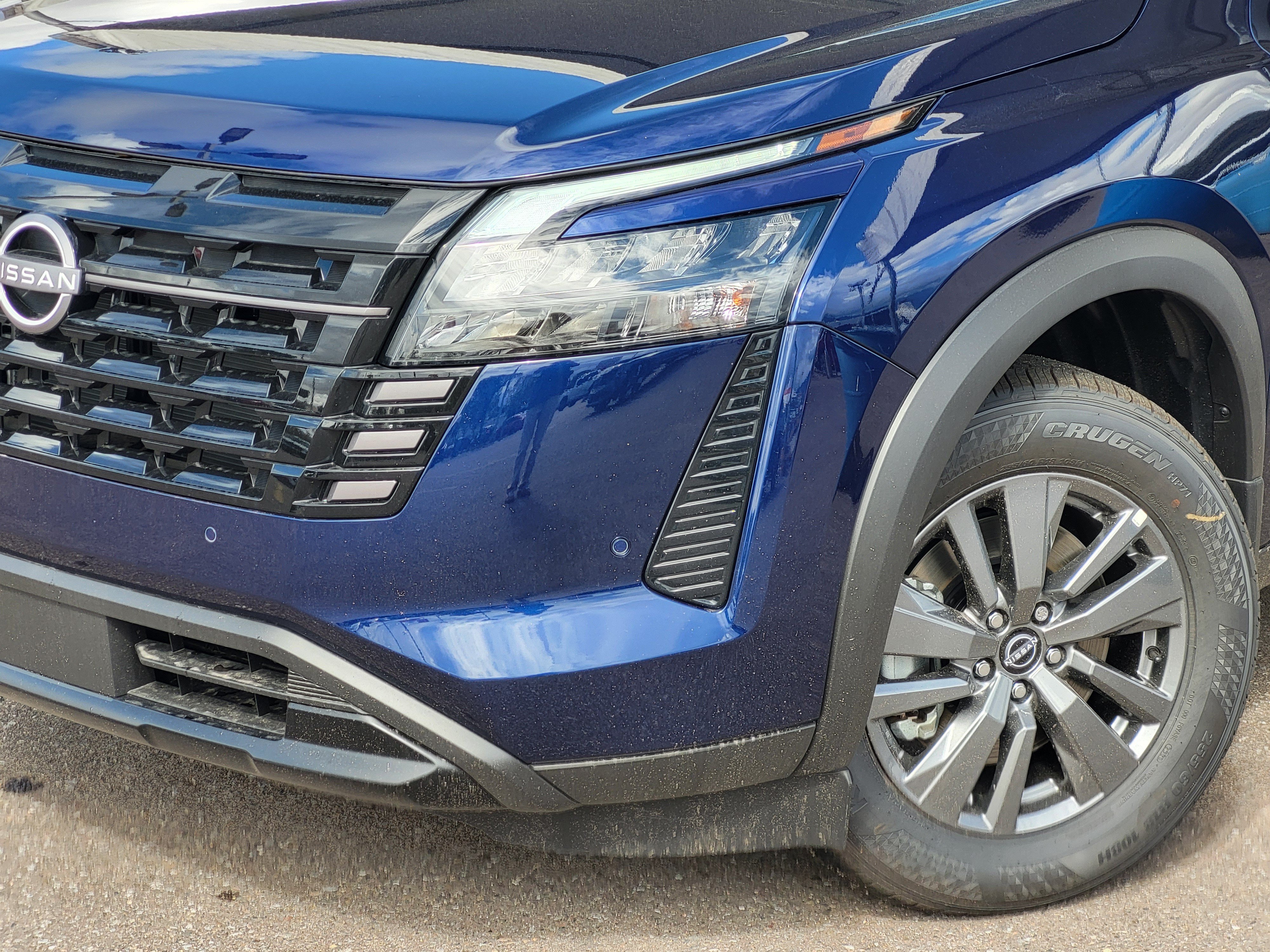 New 2026 Nissan Pathfinder SV AWD/4WD image 8