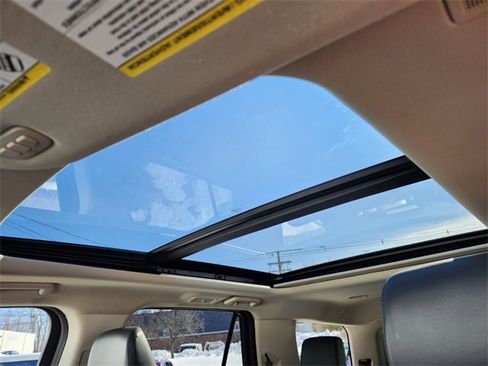 Used 2022 Ford Expedition XLT image 22