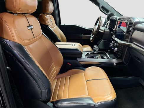 Used 2021 Ford F150 Platinum w/ FX4 Off-Road Package image 29