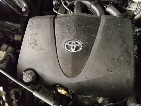 Used 2019 Toyota Highlander SE FWD image 30