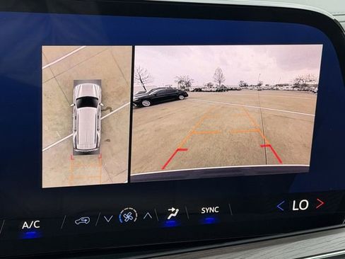 Used 2025 Chevrolet Tahoe LS image 18