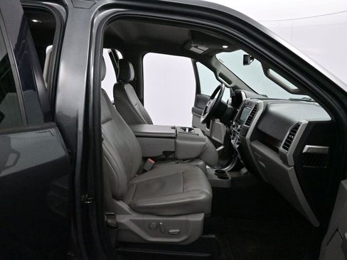 Used 2016 Ford F150 Lariat w/ Trailer Tow Package image 27