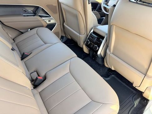 New 2026 Land Rover Range Rover SE AWD/4WD image 13