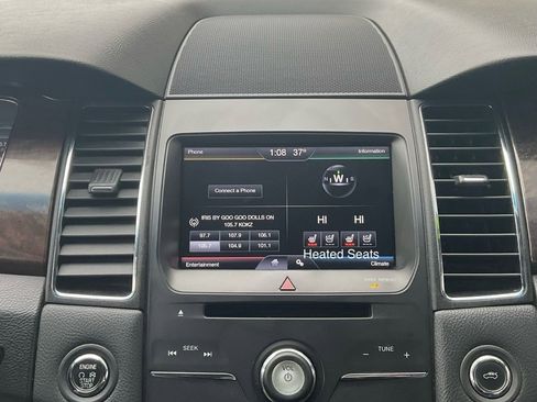 Used 2015 Ford Taurus Limited image 14