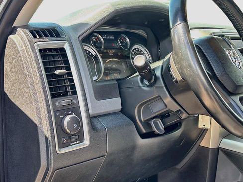 Used 2018 RAM 1500 Big Horn AWD/4WD image 10