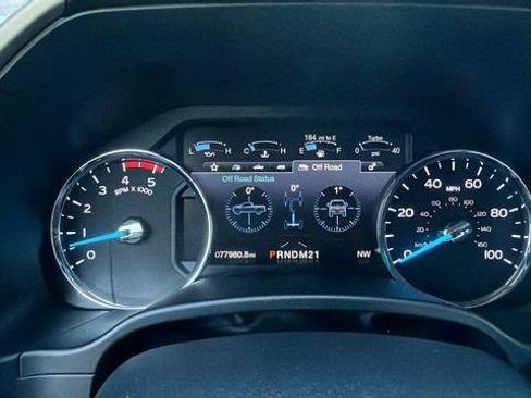 Used 2017 Ford F250 Lariat w/ Lariat Ultimate Package AWD/4WD image 14