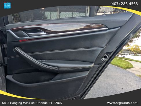 Used 2017 BMW 530i xDrive image 23