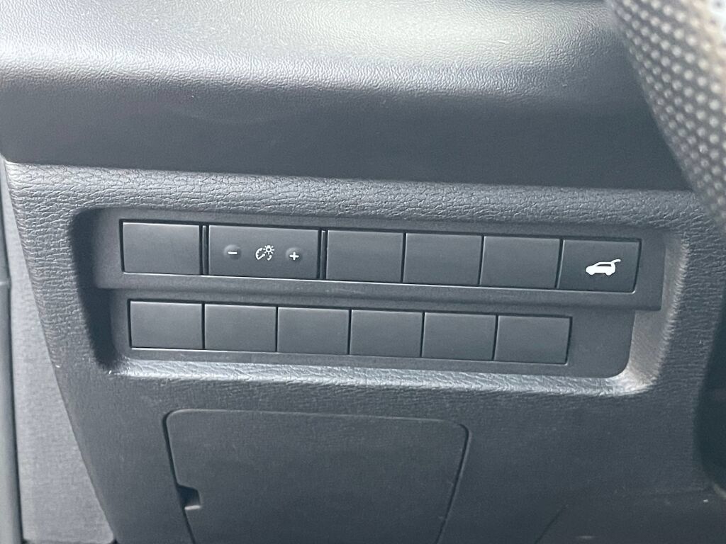 Used 2024 Mitsubishi Outlander SE AWD/4WD image 21