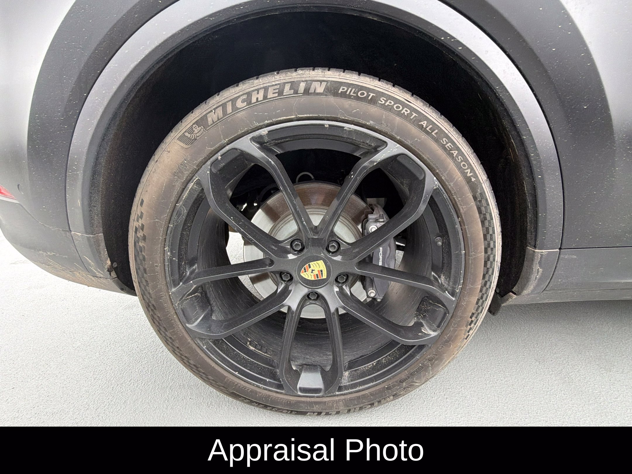 Certified 2024 Porsche Cayenne Coupe AWD/4WD image 17