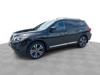 Used 2017 Nissan Pathfinder Platinum w/ Family Entertainment Package AWD/4WD video 1