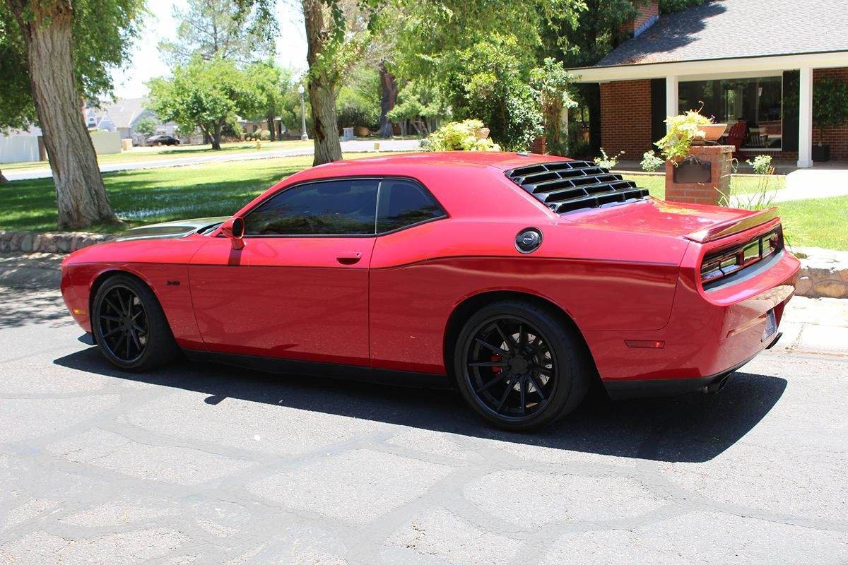 Used 2013 Dodge Challenger R/T w/ Sound Group II RWD image 39
