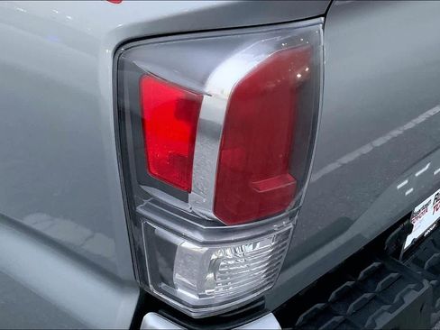 Used 2021 Toyota Tacoma TRD Off-Road w/ Technology Package image 27