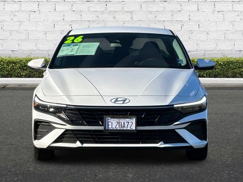 Used 2026 Hyundai Elantra SE image 9