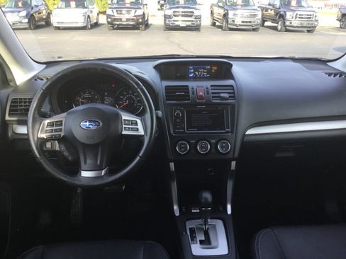 Used 2014 Subaru Forester 2.5i Touring AWD/4WD image 10