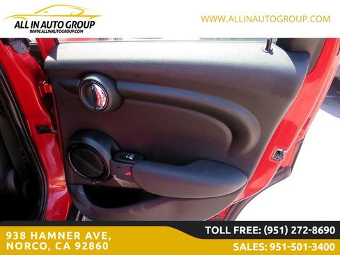Used 2017 MINI Cooper 4-Door Hardtop image 20