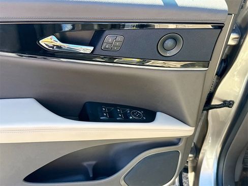 Used 2021 Lincoln Nautilus Reserve w/ Cargo Utility Package image 17