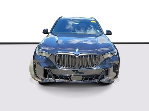Used 2024 BMW X5 sDrive40i w/ M Sport Package RWD image 2