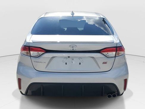 Certified 2024 Toyota Corolla SE FWD image 4