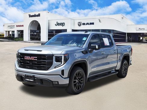 Used 2024 GMC Sierra 1500 Elevation w/ Elevation Premium Package AWD/4WD image 3