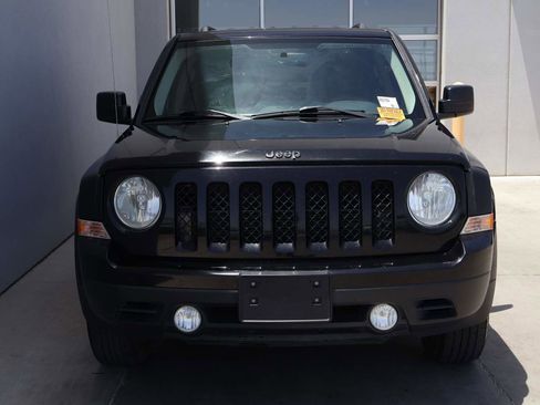 Used 2017 Jeep Patriot Sport w/ Power Value Group FWD image 5