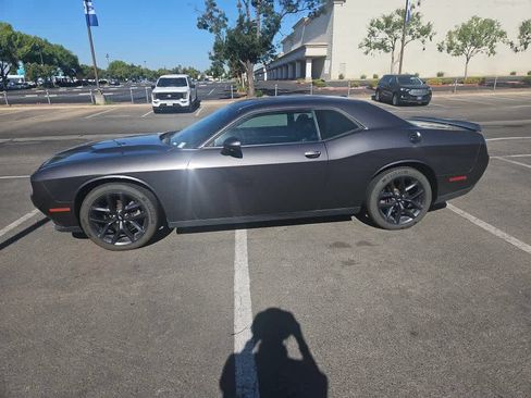 Used 2019 Dodge Challenger SXT w/ Blacktop Package RWD image 4