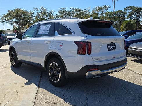 New 2026 Kia Sorento S image 6