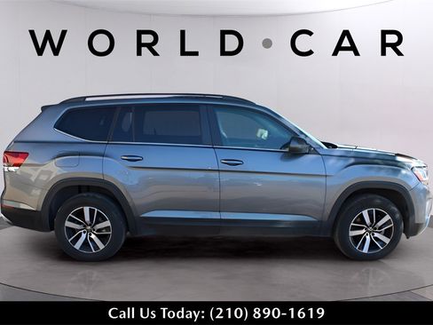 Used 2023 Volkswagen Atlas SE image 6