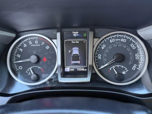 Used 2021 Toyota Tacoma SR5 image 38