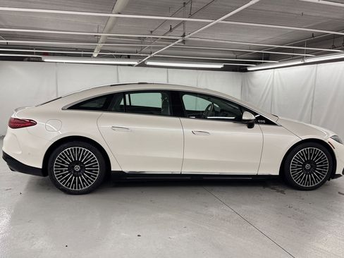 Certified 2022 Mercedes-Benz EQS 450+ Sedan image 19