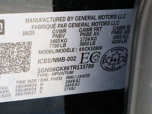 Used 2026 Chevrolet Suburban High Country image 38