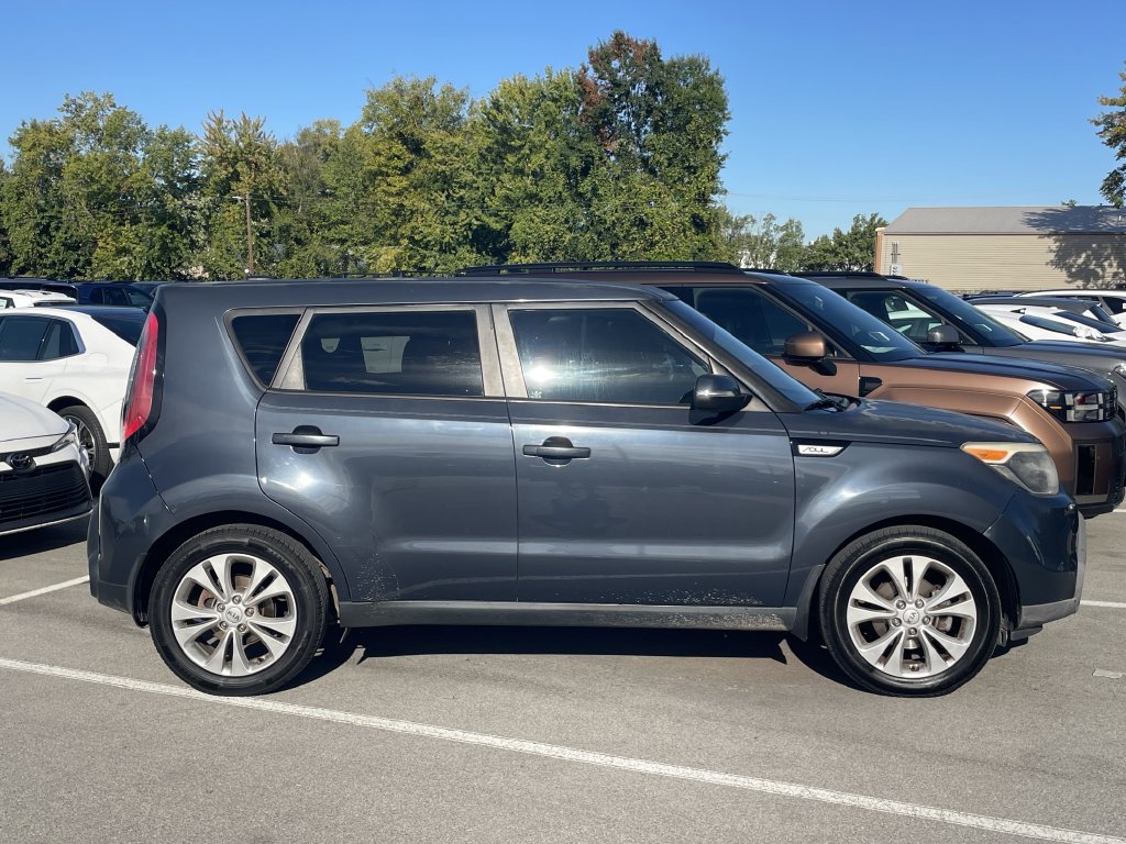 Used 2014 Kia Soul + w/ Audio Package FWD image 8