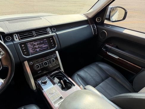Used 2014 Land Rover Range Rover HSE image 25